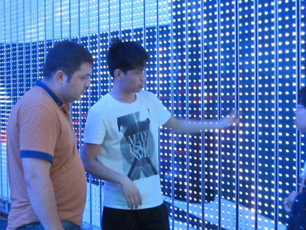 外國(guó)客商來(lái)洪海公司考察下單 外國(guó)客商來(lái)洪海公司考察下單